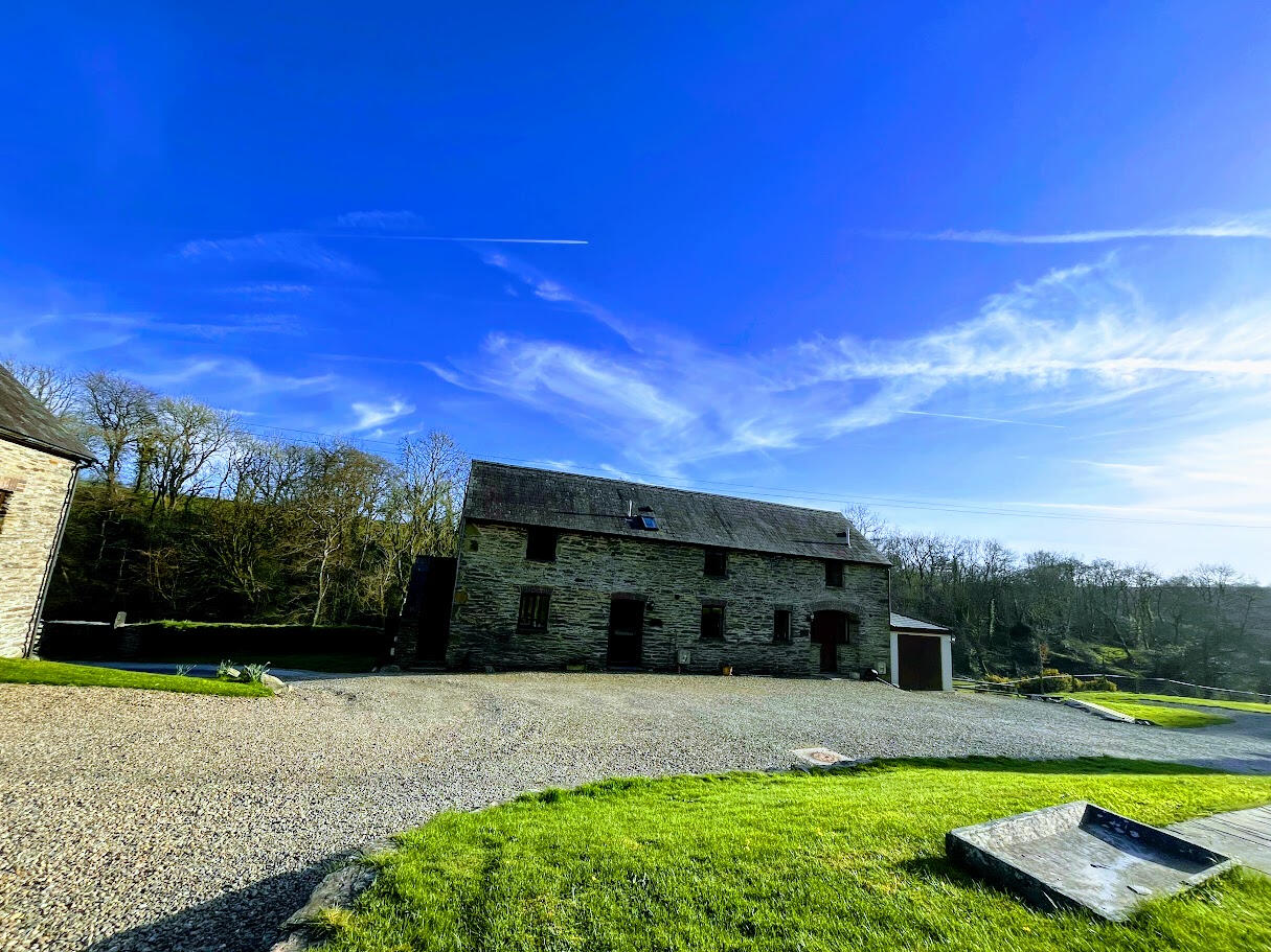 Perfect for Dog‑Friendly Holidays in West Wales Perfect for Dog‑Friendly Holidays in West Wales
